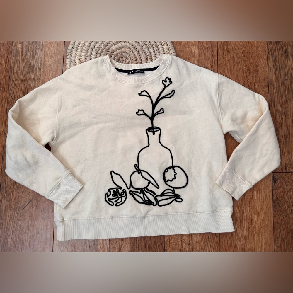 Zara Cream Colored Sweatshirt with Black Embroidered Line Abstract Art